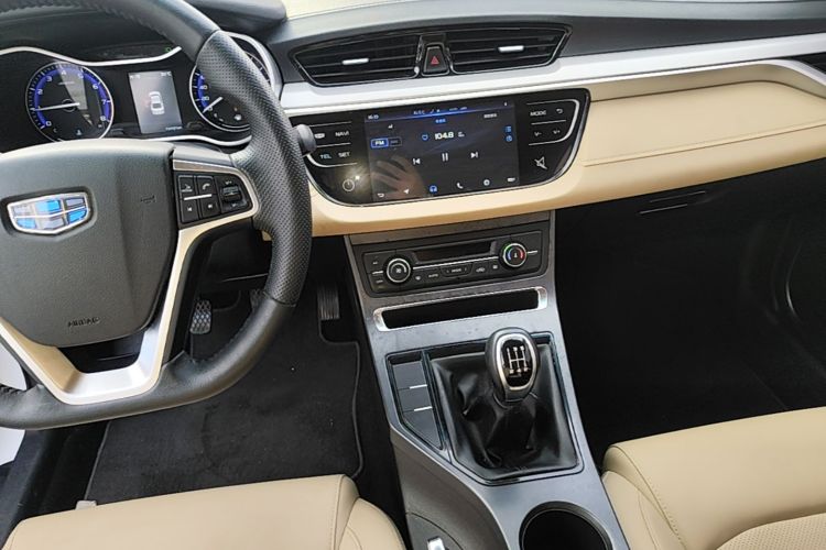 GEELY Emgrand 2018 #18 GEELY Emgrand 2018 car image #18