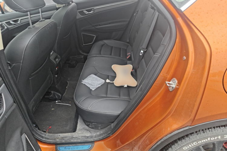 GEELY Emgrand GS 2018 car image #17