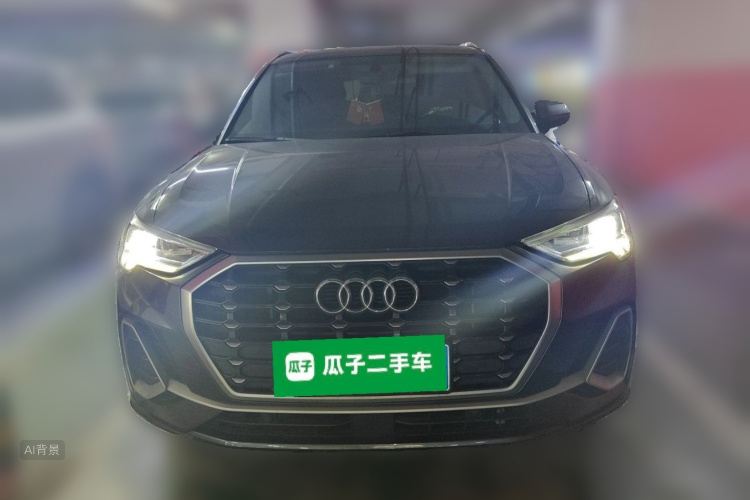 Audi Q3 2022 car image #3