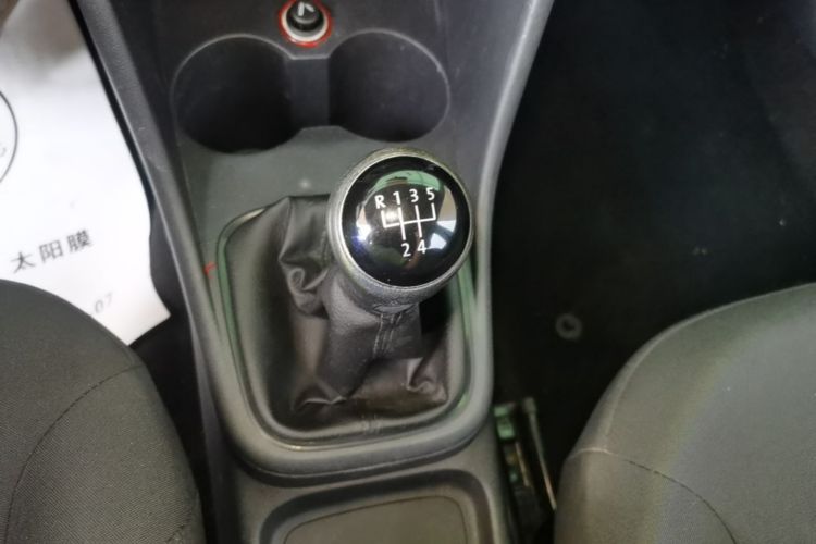 Volkswagen Polo 2016 #14 Volkswagen Polo 2016 car image #14