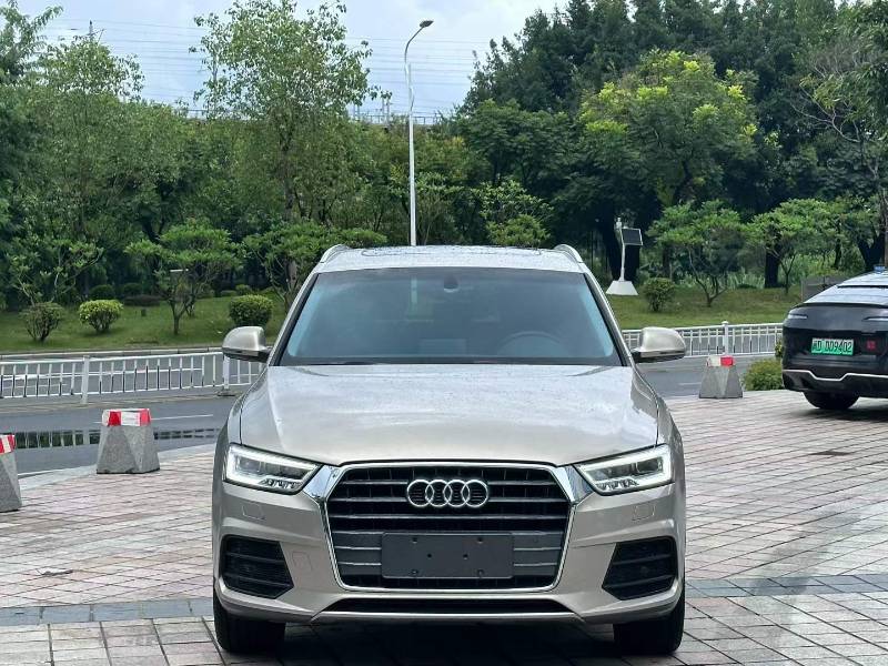 Audi Q3 2018 car image #2
