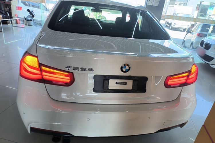 BMW 3 Series 2016 #6 BMW 3 Series 2016 car image #6