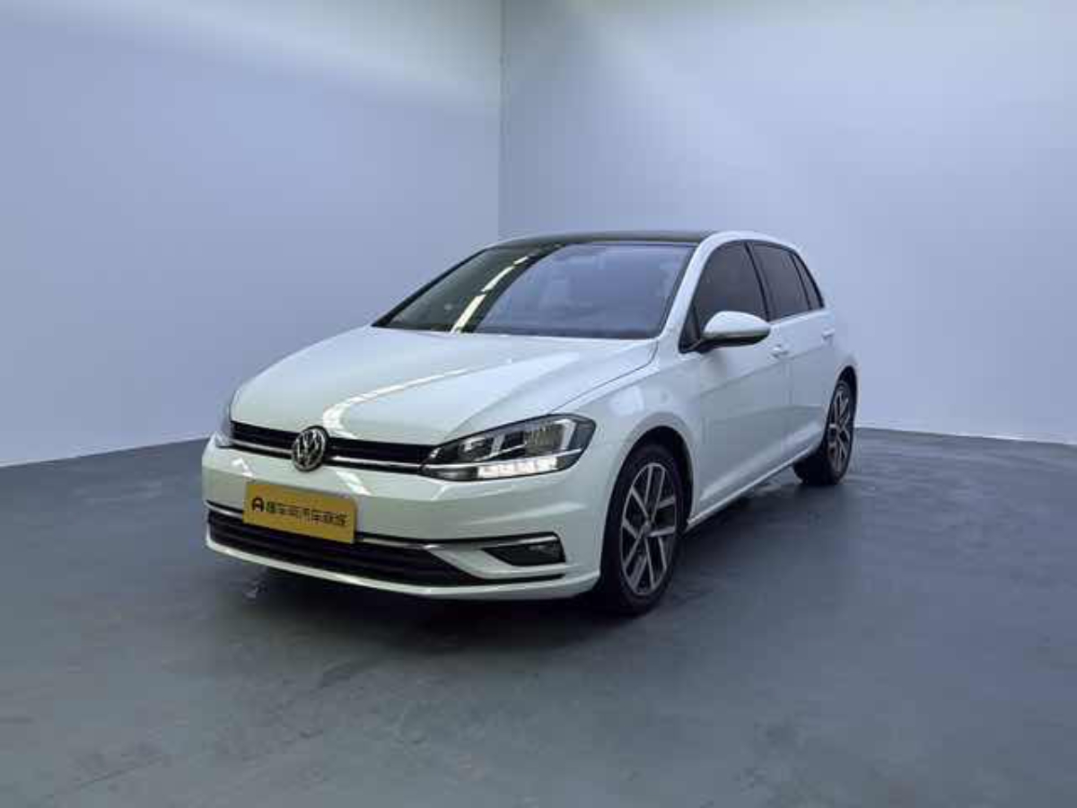 Volkswagen Golf 2020 Volkswagen Golf 2020 immagine di auto