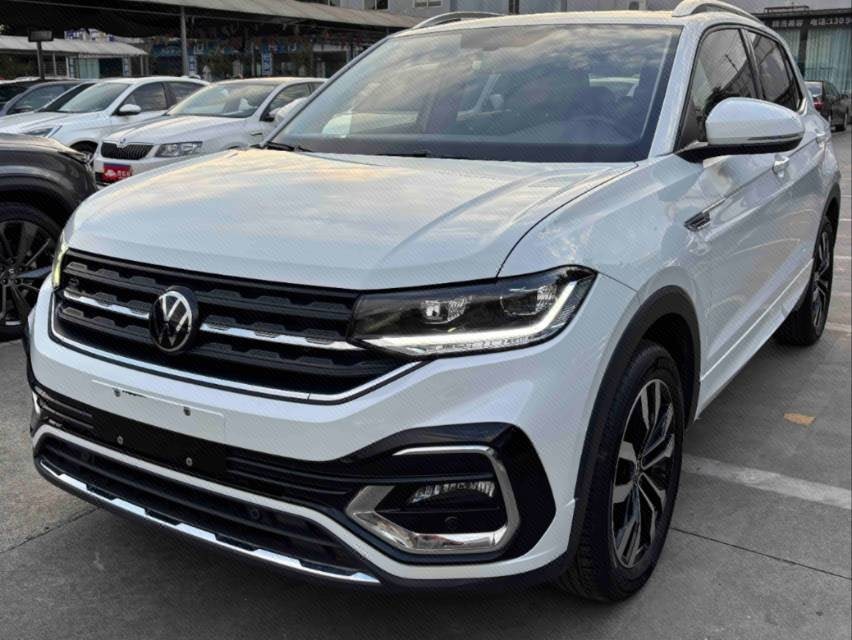 2023 2023 immagine di auto