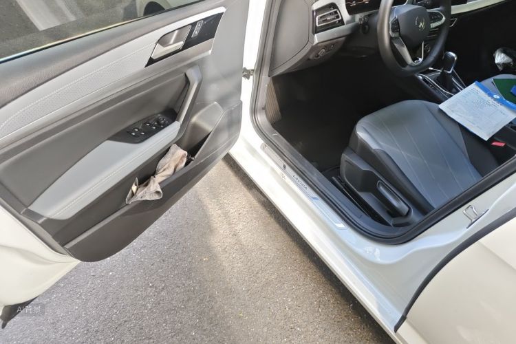 Volkswagen Lavida 2024 car image #18