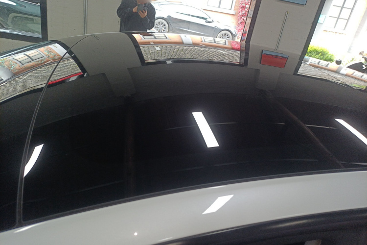 Tesla Model 3 2023 car image #25