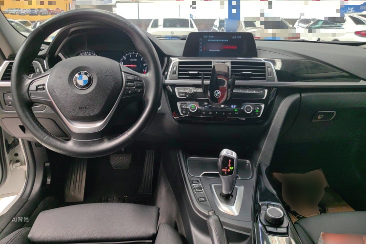 BMW 3 Series 2018 car image #11