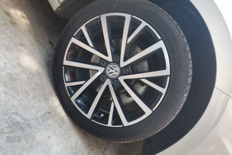 Volkswagen Lavida 2019 car image #9