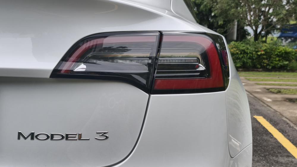 Tesla Model 3 2020 car image #9