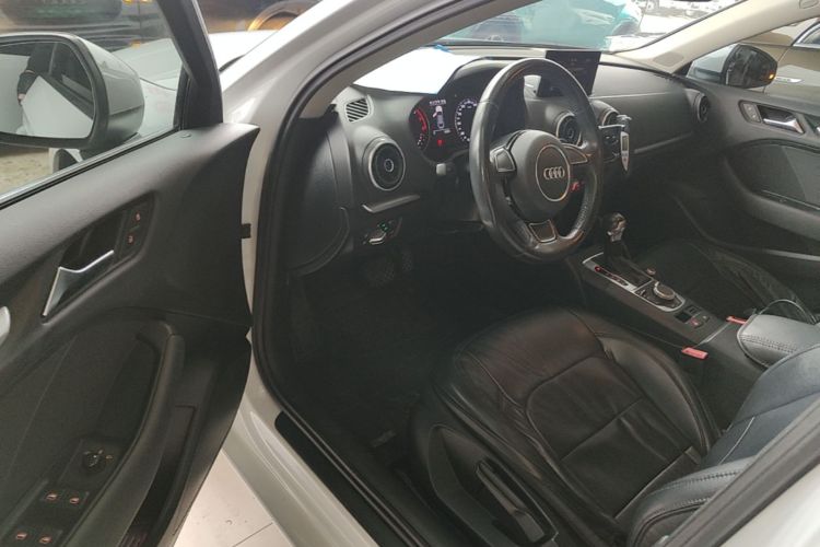 Audi A3 2017 imagem de carro #16