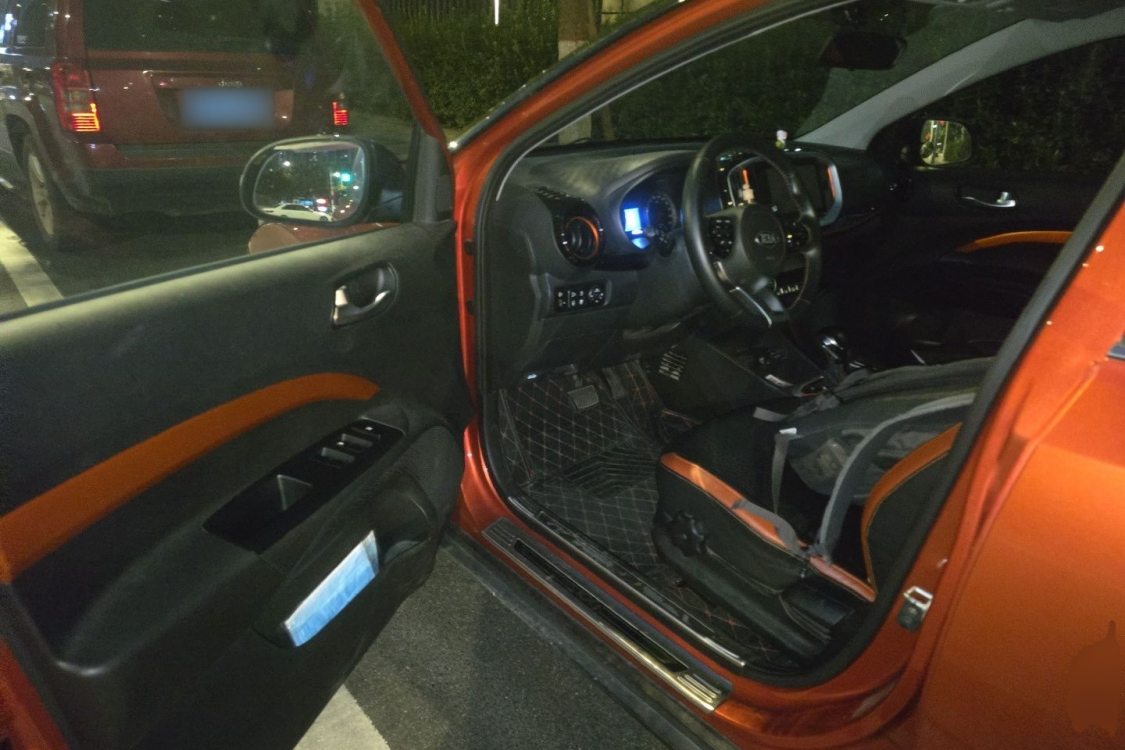 Kia KX1 2018 immagine di auto #23