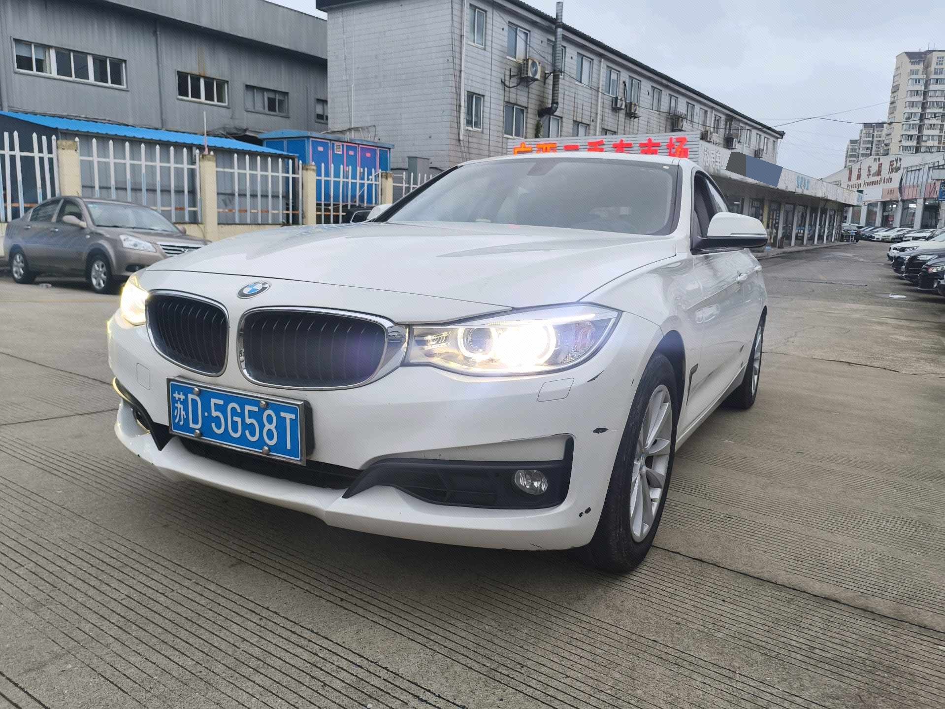 BMW 3 Series GT 2015 BMW 3 Series GT 2015 car image