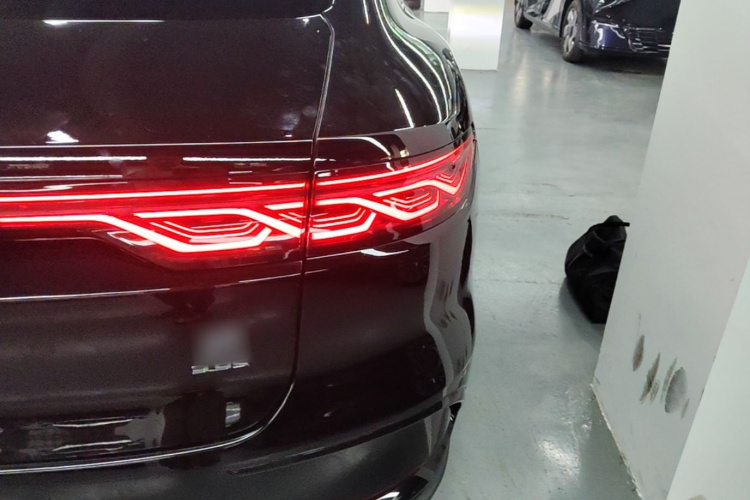 BYD Han 2022 car image #8