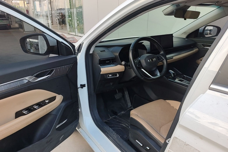 GEELY Emgrand L HiP 2023 car image #16