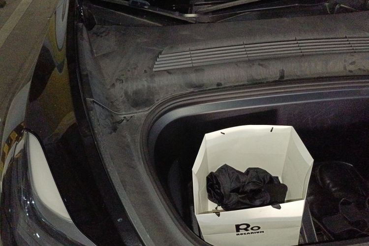 Tesla Model Y 2023 car image #24