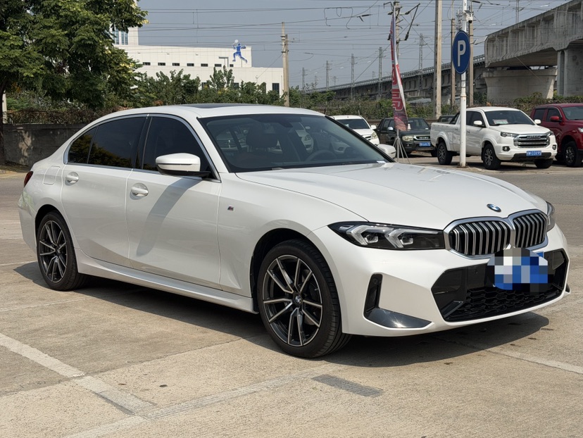 BMW 3 Series 2024 #3 BMW 3 Series 2024 car image #3