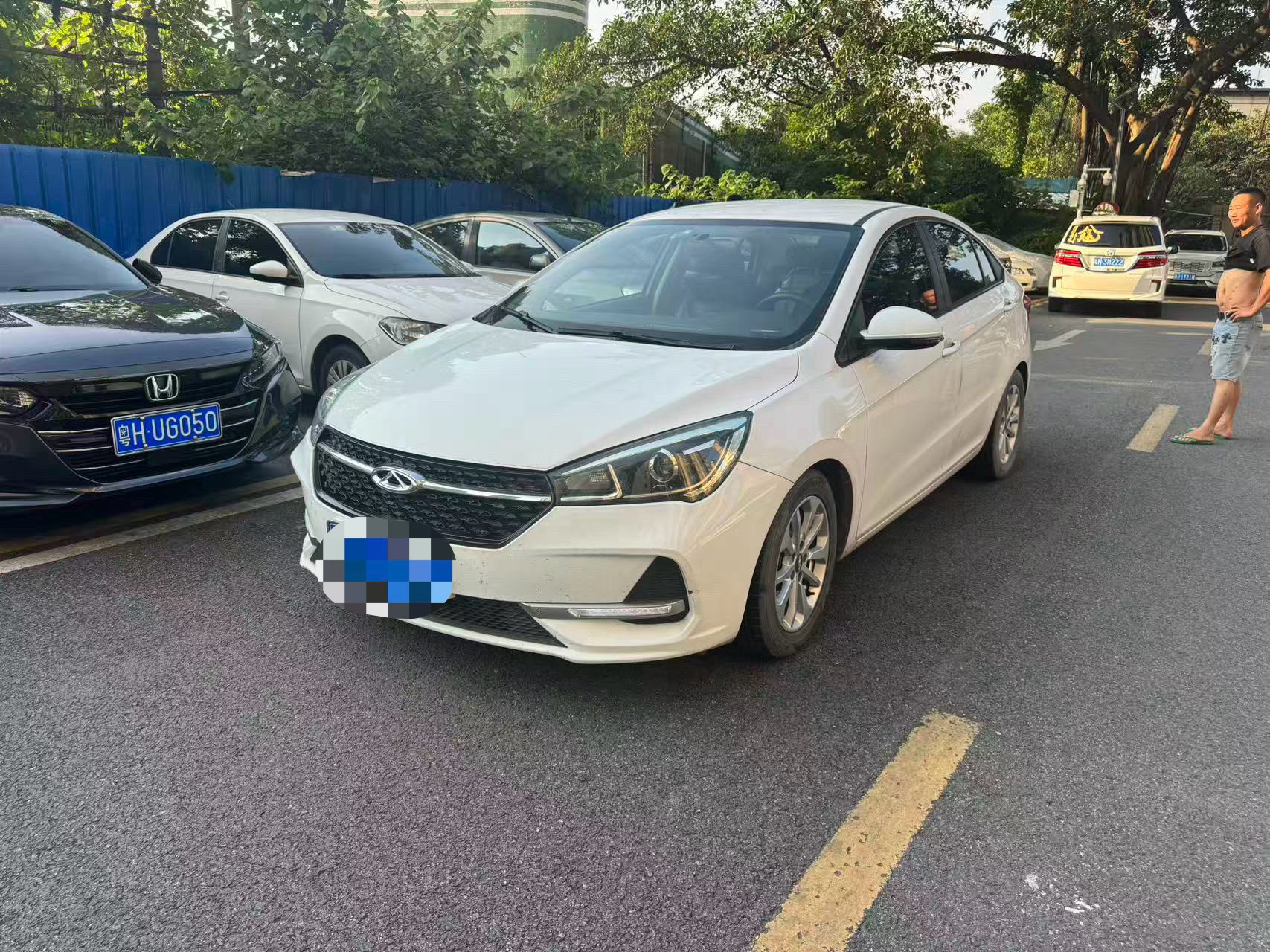 2019 immagine di auto 