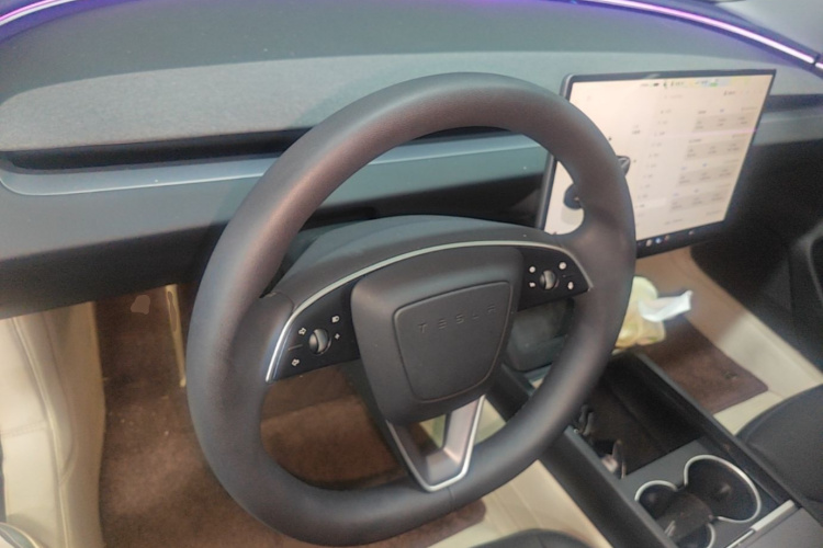 Tesla Model 3 2024 #10 Tesla Model 3 2024 immagine di auto #10