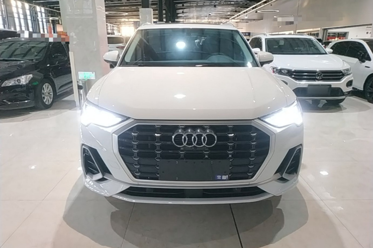 Audi Q3 2023 #3 Audi Q3 2023 car image #3