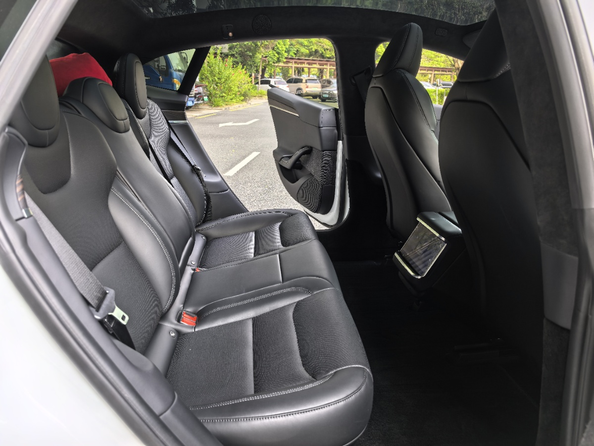 Tesla Model S 2023 car image #9