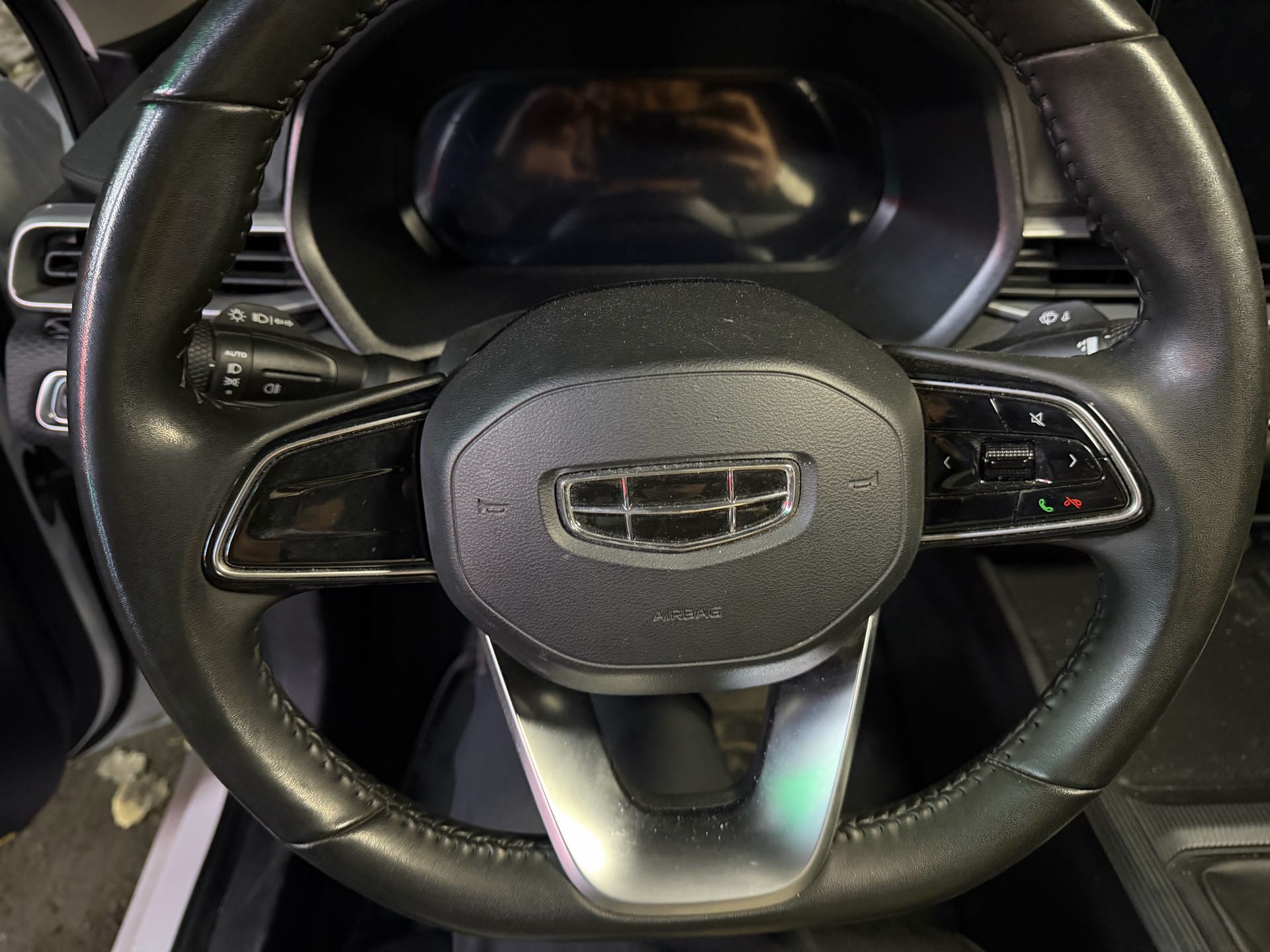 GEELY Emgrand 2023 صورة سيارة #6