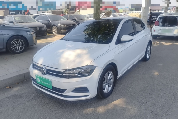 Volkswagen Polo 2020 car image #2