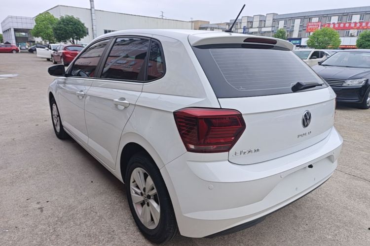 Volkswagen Polo 2023 car image #5