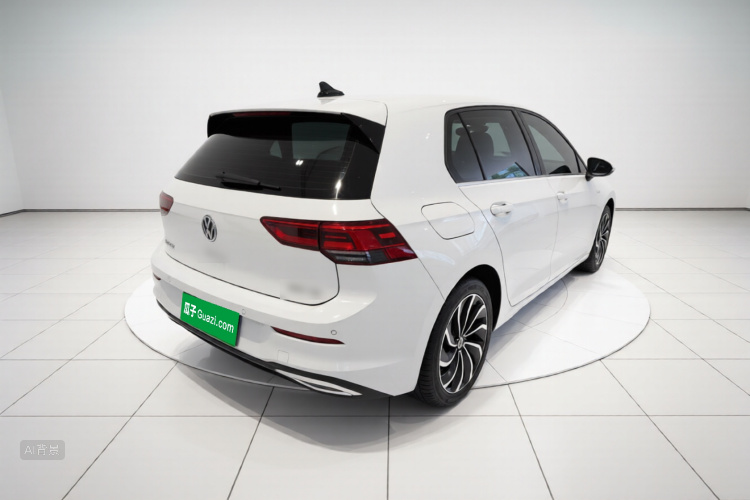 Volkswagen Golf 2024 car image #7