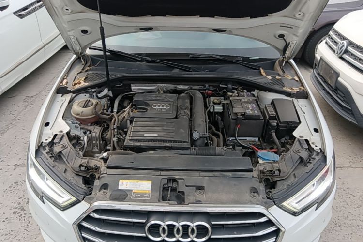 Audi A3 2018 car image #20