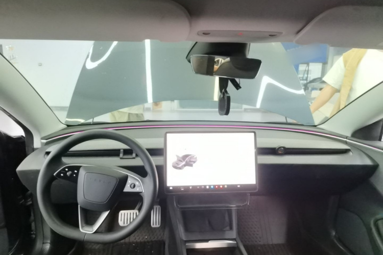 Tesla Model 3 2024 #10 Tesla Model 3 2024 car image #10