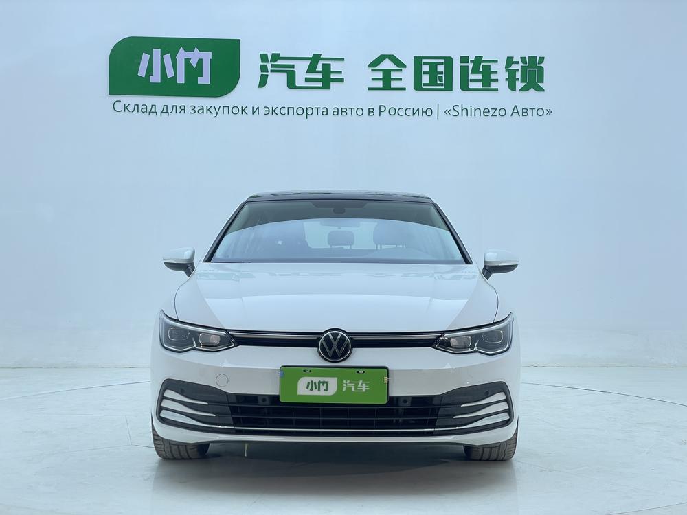 Volkswagen Golf 2022 car image #2