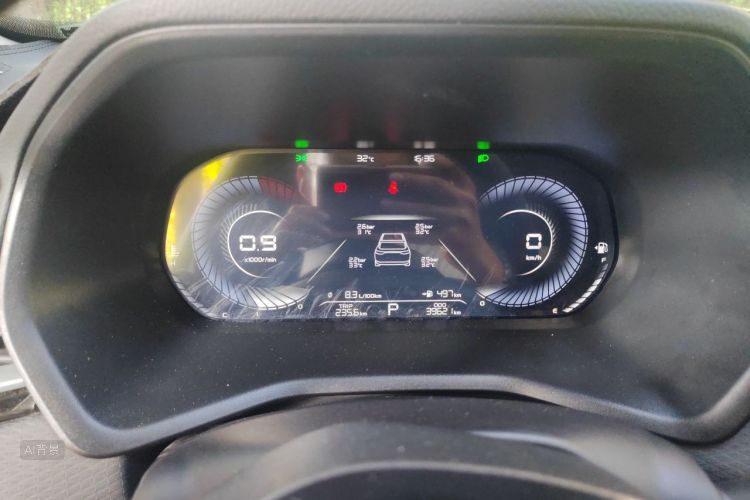 GEELY Emgrand 2024 car image #13
