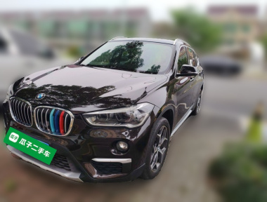 BMW X1 2019 BMW X1 2019 car image