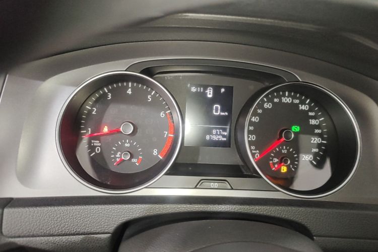 Volkswagen Golf 2016 car image #12