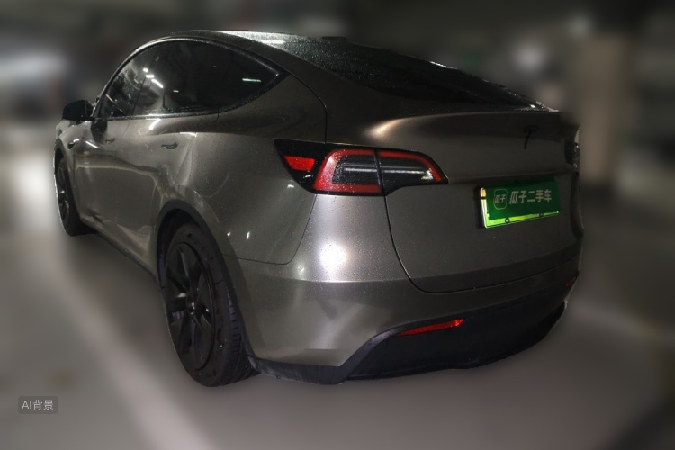 Tesla Model Y 2023 car image #5