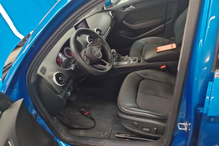 Audi A3 2018 car image #15
