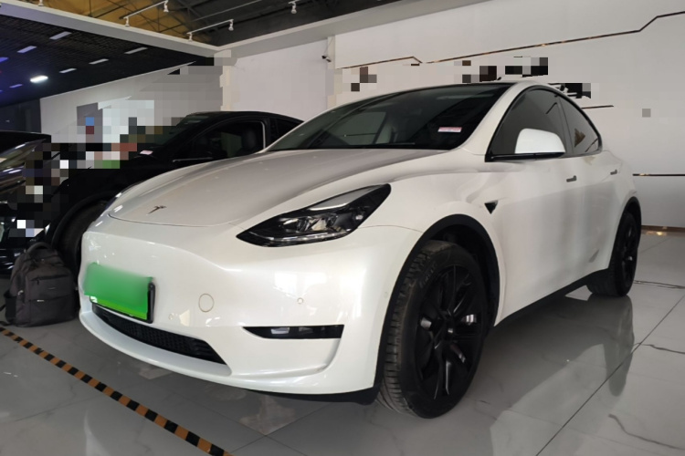 Tesla Model Y 2022 #2 Tesla Model Y 2022 car image #2