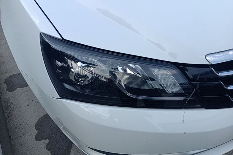 GEELY Emgrand 2016 car image #8