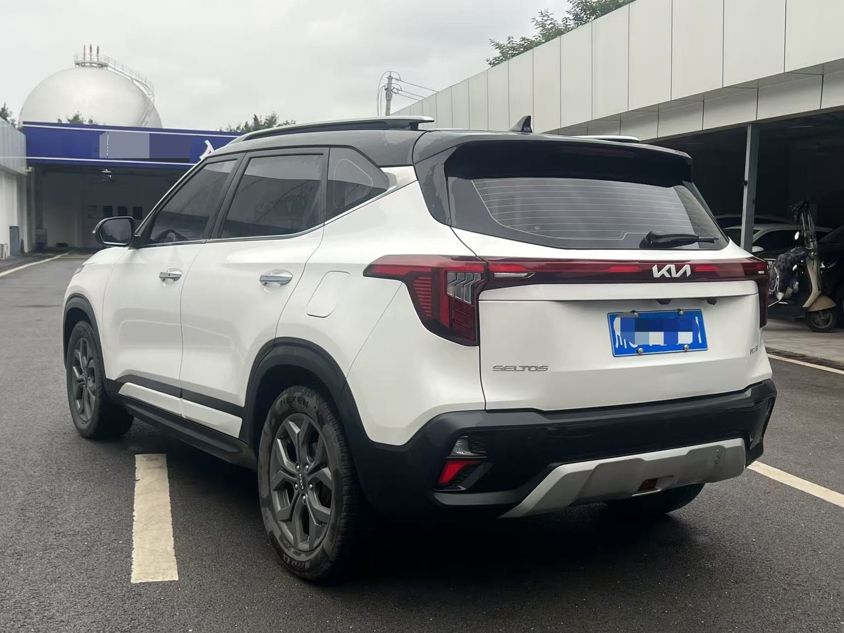 Kia Seltos 2023 car image #6