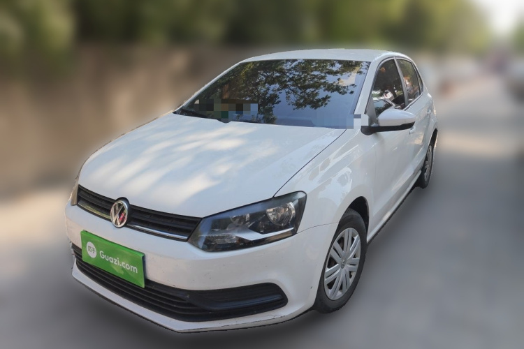 Volkswagen Polo 2017 car image #2