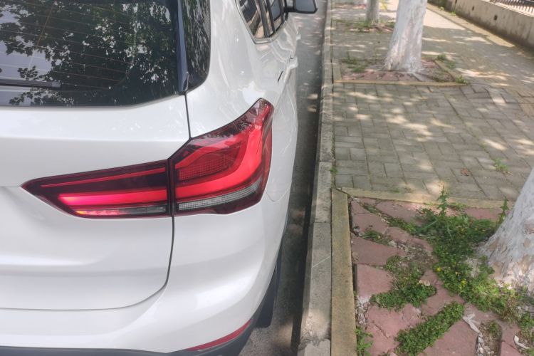 BMW X1 2020 imagen de coche #8