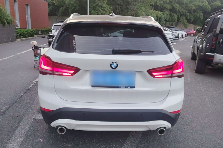 BMW X1 2021 #6 BMW X1 2021 car image #6