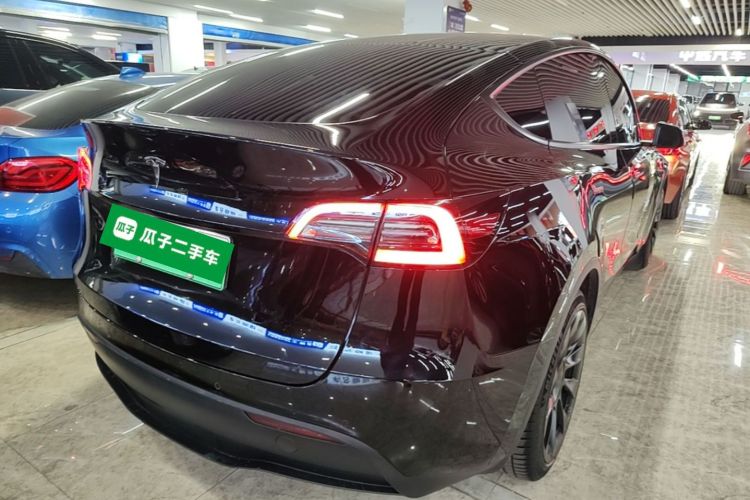 Tesla Model Y 2023 #7 Tesla Model Y 2023 car image #7