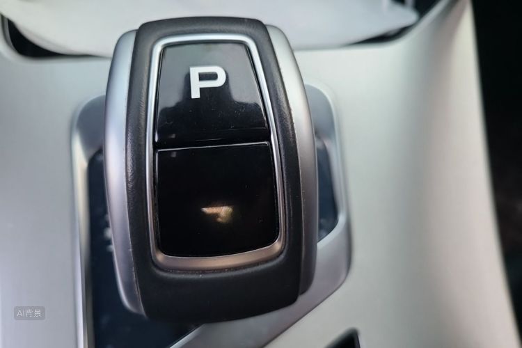 GEELY Coolray 2020 #16 GEELY Coolray 2020 car image #16