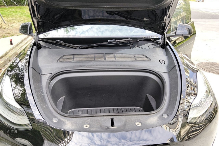 Tesla Model Y 2021 car image #22