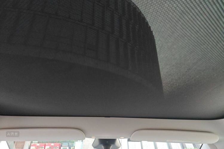 Tesla Model Y 2025 #20 Tesla Model Y 2025 car image #20