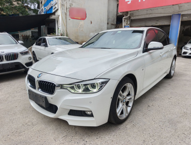 BMW 3 Series 2018 BMW 3 Series 2018 immagine di auto