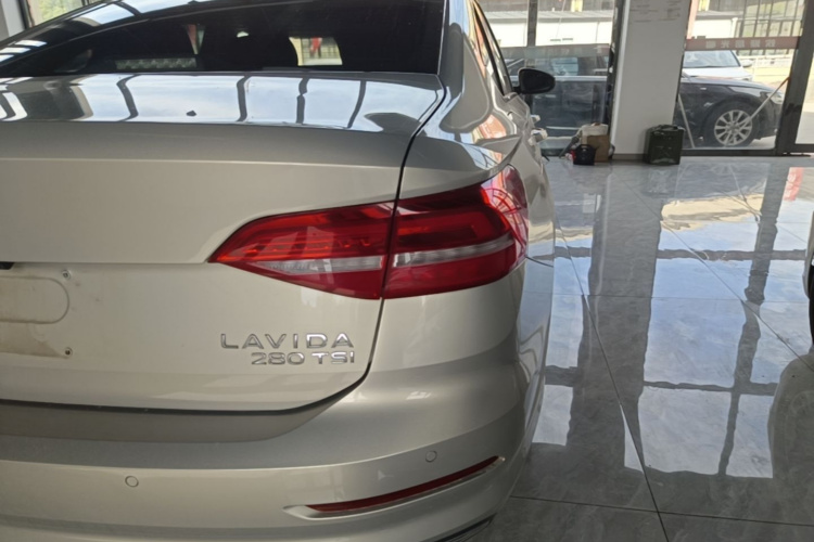 Volkswagen Lavida 2021 car image #8