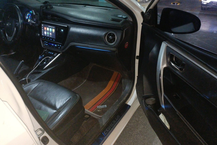 Toyota Corolla 2017 #27 Toyota Corolla 2017 car image #27