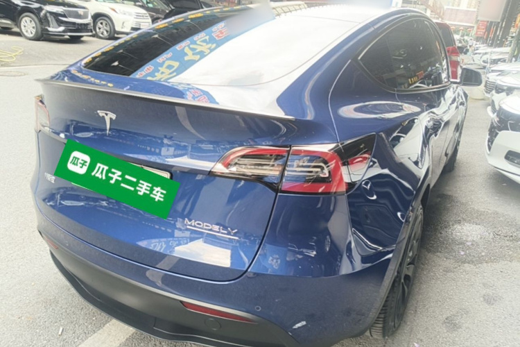 Tesla Model Y 2022 #7 Tesla Model Y 2022 car image #7